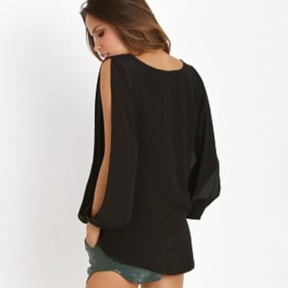 NWT LOVERS + FRIENDS DAYDREAM OPEN SHOULDER BLOUSE - Picture 2 of 10